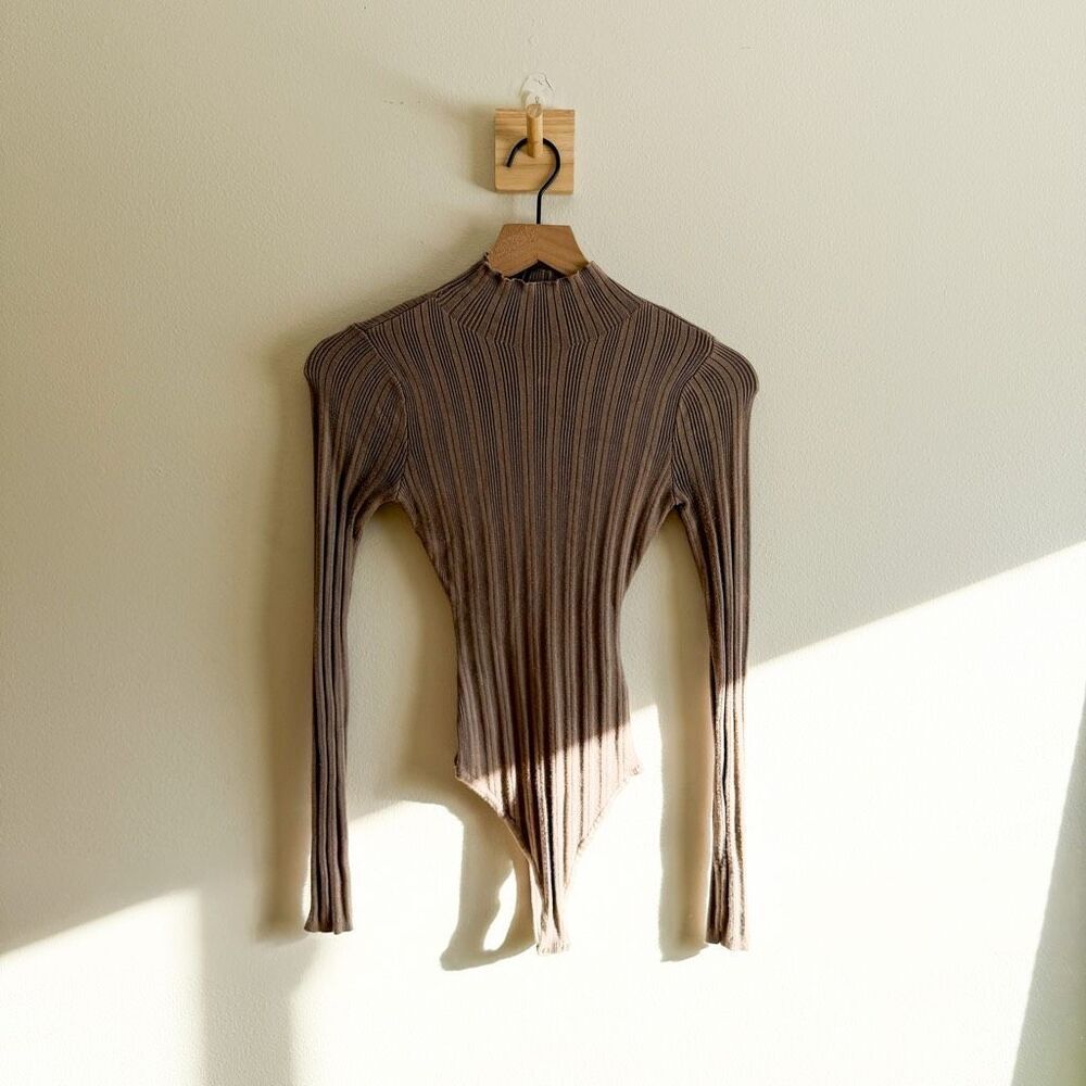 Abercrombie and Fitch Rib High Neck Bodysuit Size XS - Picture 4 of 9